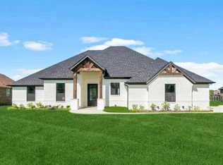 3914 Upper Lake Cir, Granbury, TX 76049