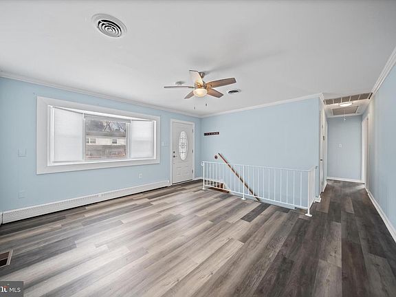 4th image of 15114 Calexico Ln