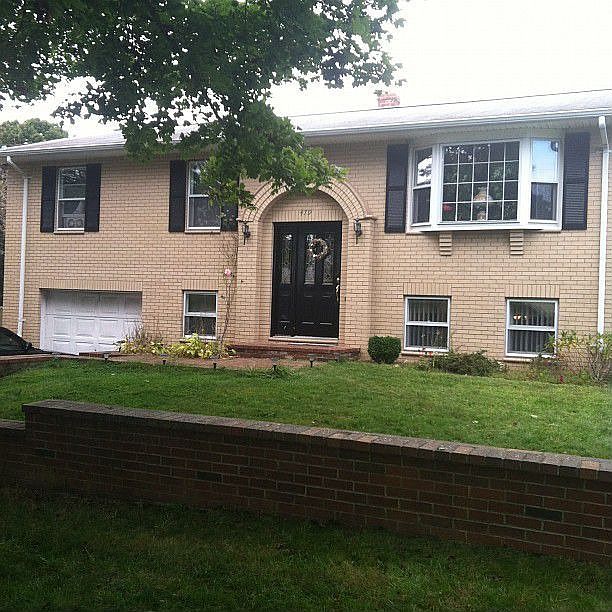 479 Loftus St, New Bedford, MA 02746 Zillow