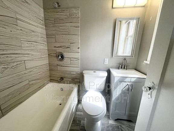 5th image of 2771 Robertson Ave APT 3