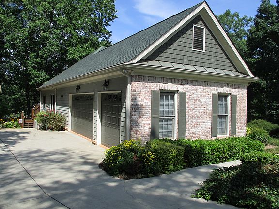 3 car garage