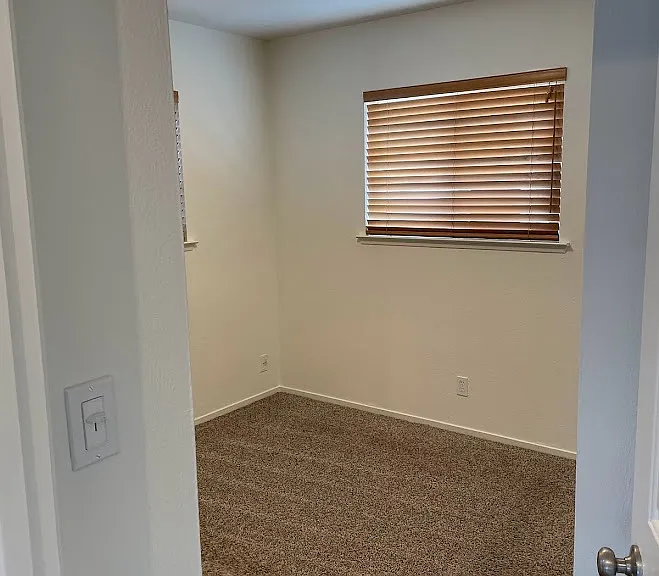 380 Oahu St — Photo 9