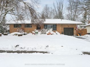 86 Fittons Rd E, Orillia, ON L3V 2J5
