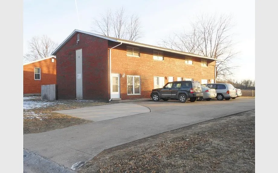 41 Bellevue Dr photo 1