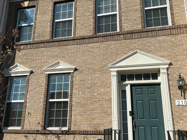 2104 Garden Grove Ln, Bowie, MD 20721