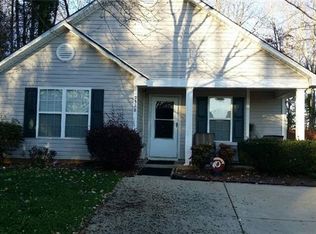 9528 Dewey Dr, Charlotte, NC 28214