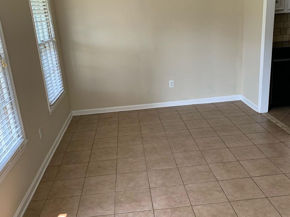 Dining room or Living room