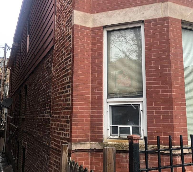 2nd image of 230 W 22nd Pl