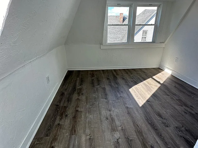 3 Mount Pleasant St — Photo 5