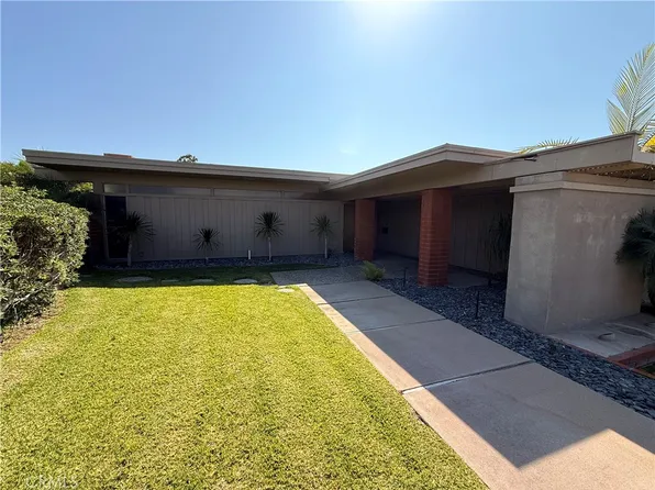 4645 Roxbury Rd, Corona Del Mar, CA 92625