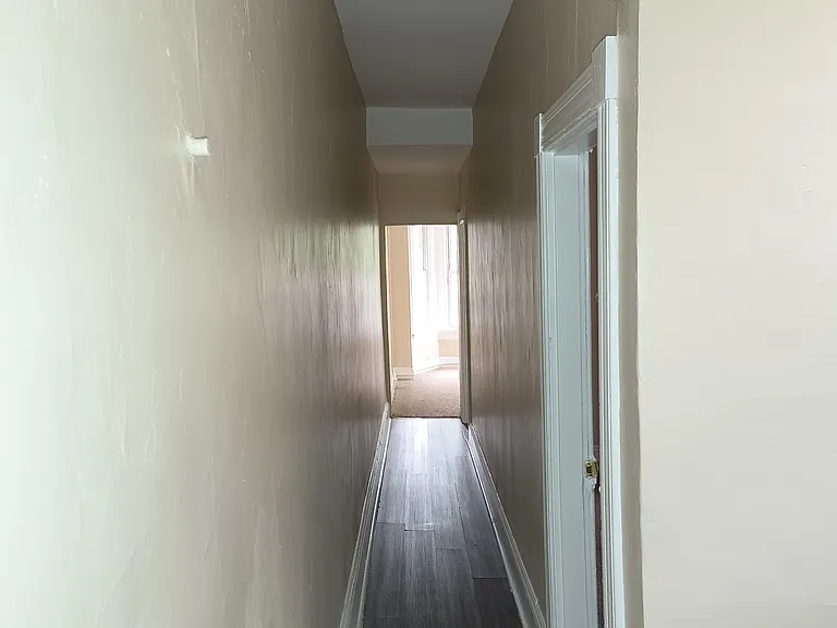 1918 Druid Hill Ave — Photo 5