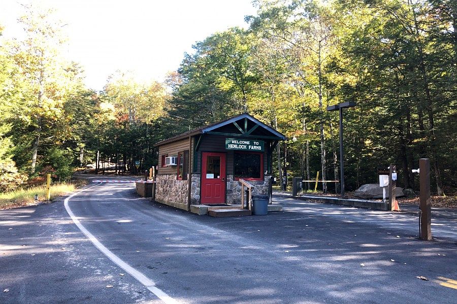 2nd image of 805 Bluestone Ct S