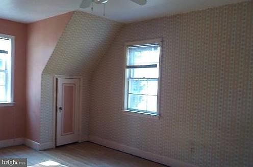 2nd image of 2102 Woodbourne Ave