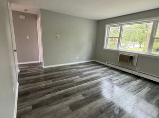 18405 Torrence Ave APT 3, Lansing, IL 60438