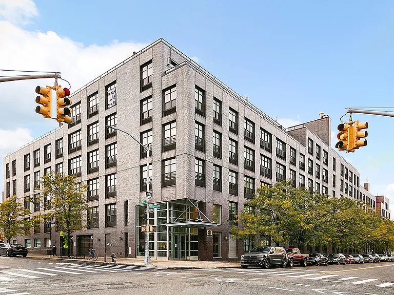 80 Metropolitan Ave #PHC — Photo 1