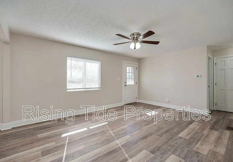 1903 Alice St — Photo 16