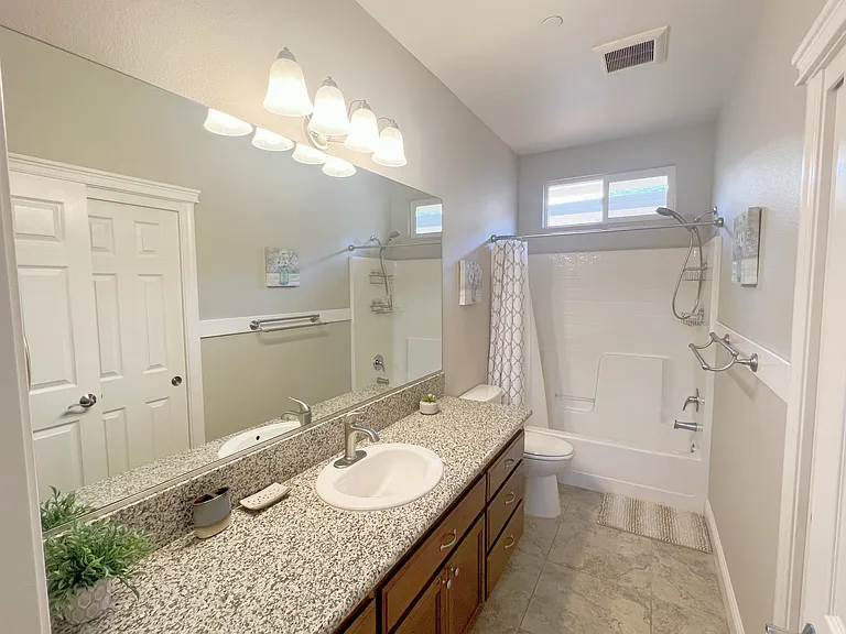 580 Grants Pass Pl — Photo 28