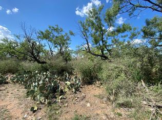 2 Jack Rabbit Rd, Doss, TX 78618