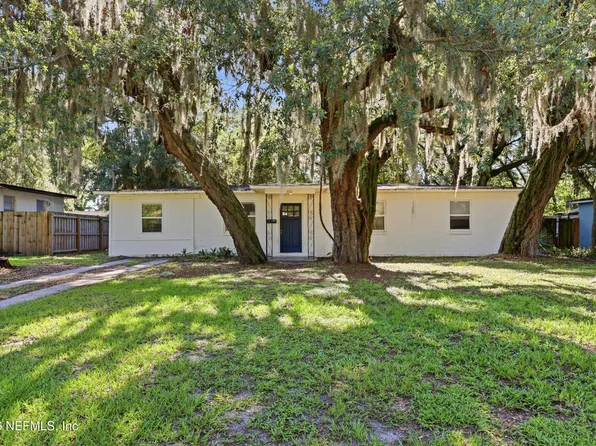 2151 MAPLE LEAF Drive E, Jacksonville, FL 32211