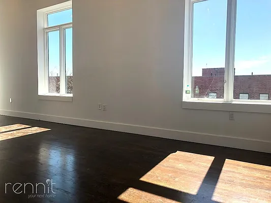 Rented by Rennit Inc. | media 27