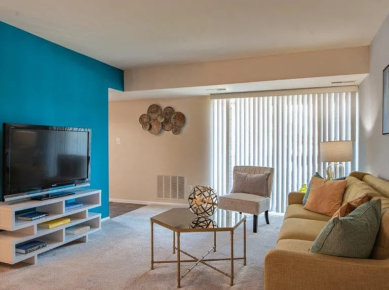 Carriage Hill Apartment Homes — Photo 5