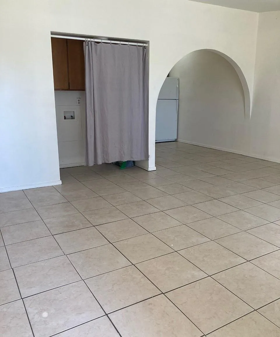 2 bed, 800 sqft, $1,250 — Photo 2