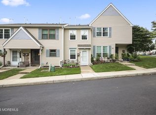 29 English Club Dr, Englishtown, NJ 07726