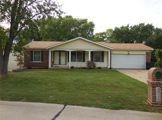 31 Stone Mill Ln, Saint Peters, MO 63376