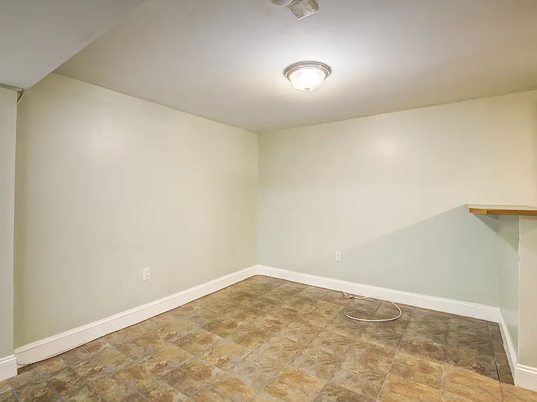 4008 Illinois Ave NW #B — Photo 4