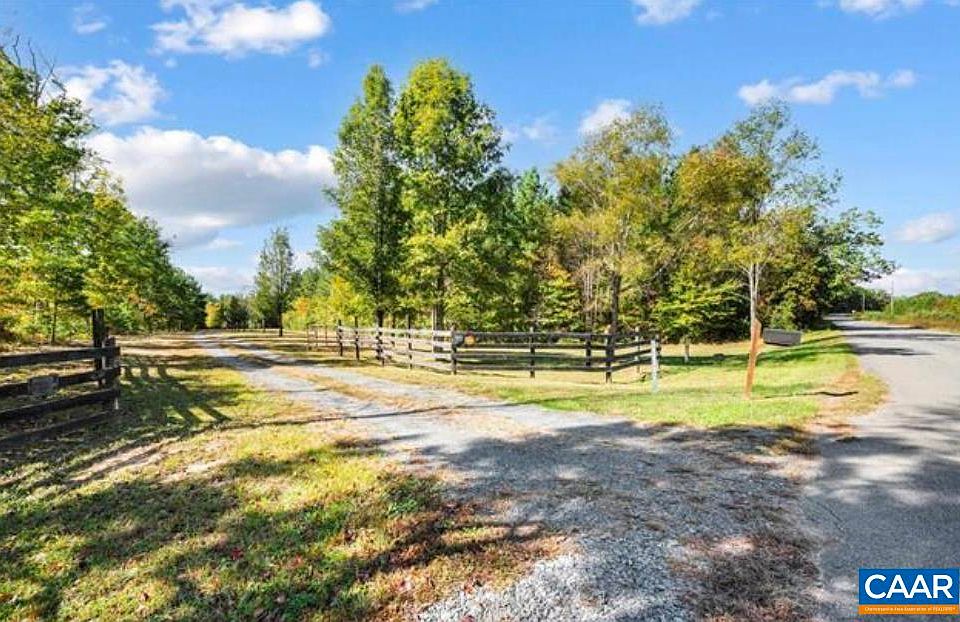 1st image of 10239 Howardsville Rd