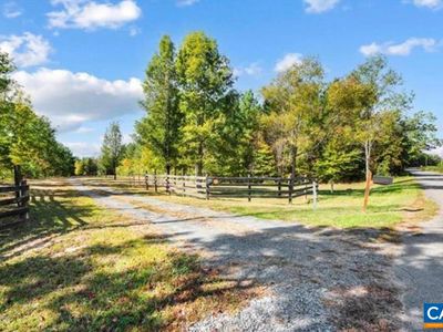 10239 Howardsville Rd, Howardsville, VA, 24562