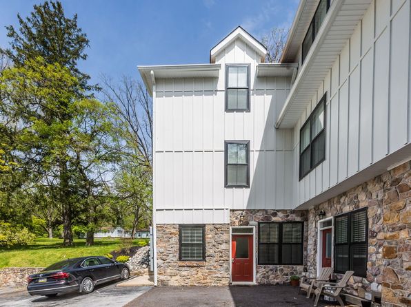 225 N Whitford Rd APT 12