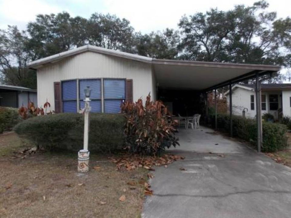 1st image of 5712 Woodfield Ln