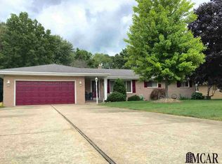 818 Ruff Dr, Monroe, MI 48162