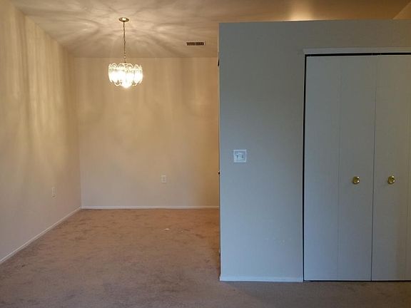 5th image of 1256 Oxford Manor Ct APT 3