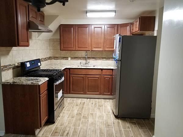 1st image of 585 E 81st St
