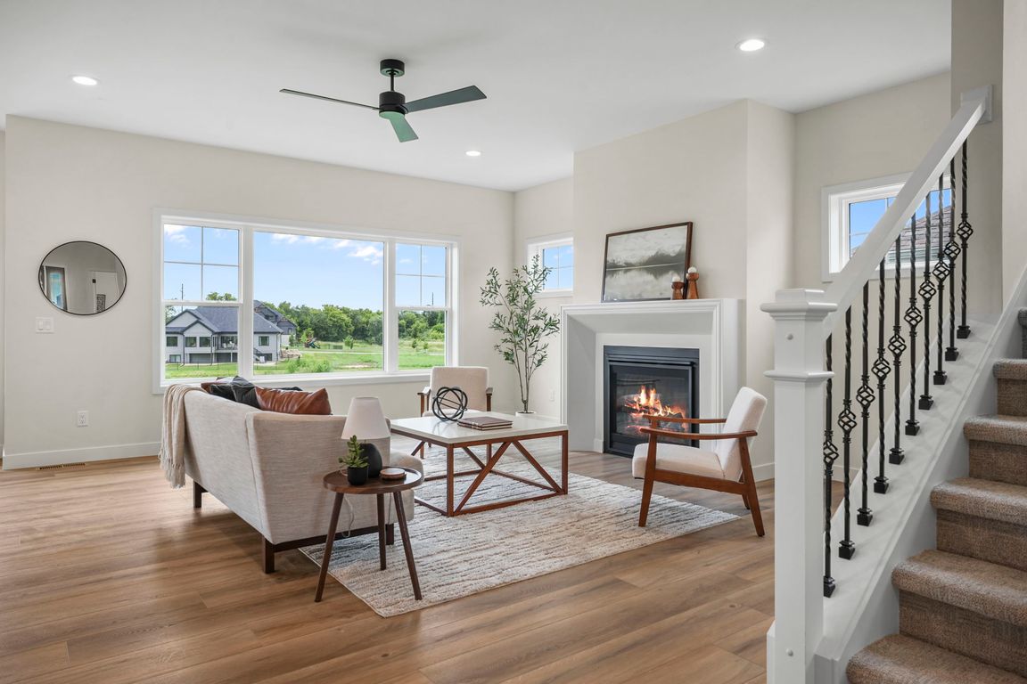 next background image