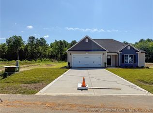 167 Guard Ln, Parkton, NC 28371