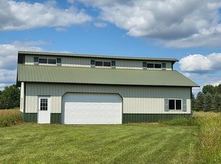 14 Panola Dr, Lindstrom, MN 55045