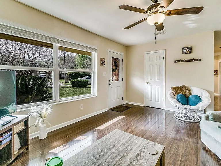 2172 Atwood Dr — Photo 6