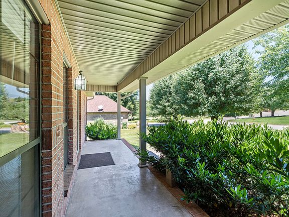 5th image of 1881 Southcliff Dr