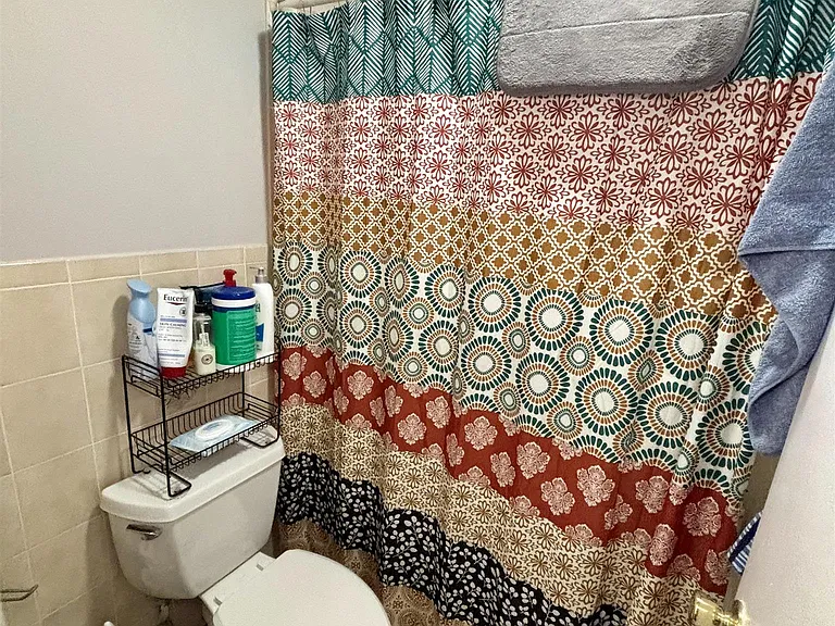 10 Roberts St #32 — Photo 10