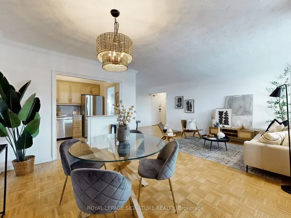 80 Coe Hill Dr #Penthouse 11, Toronto, ON M6S 3C9