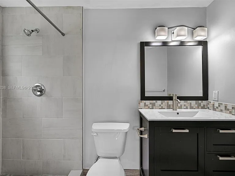 2225 SW 62nd Ct #2225 — Photo 22