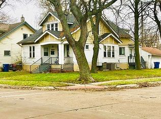 8412 Chalmers Ave, Warren, MI 48089