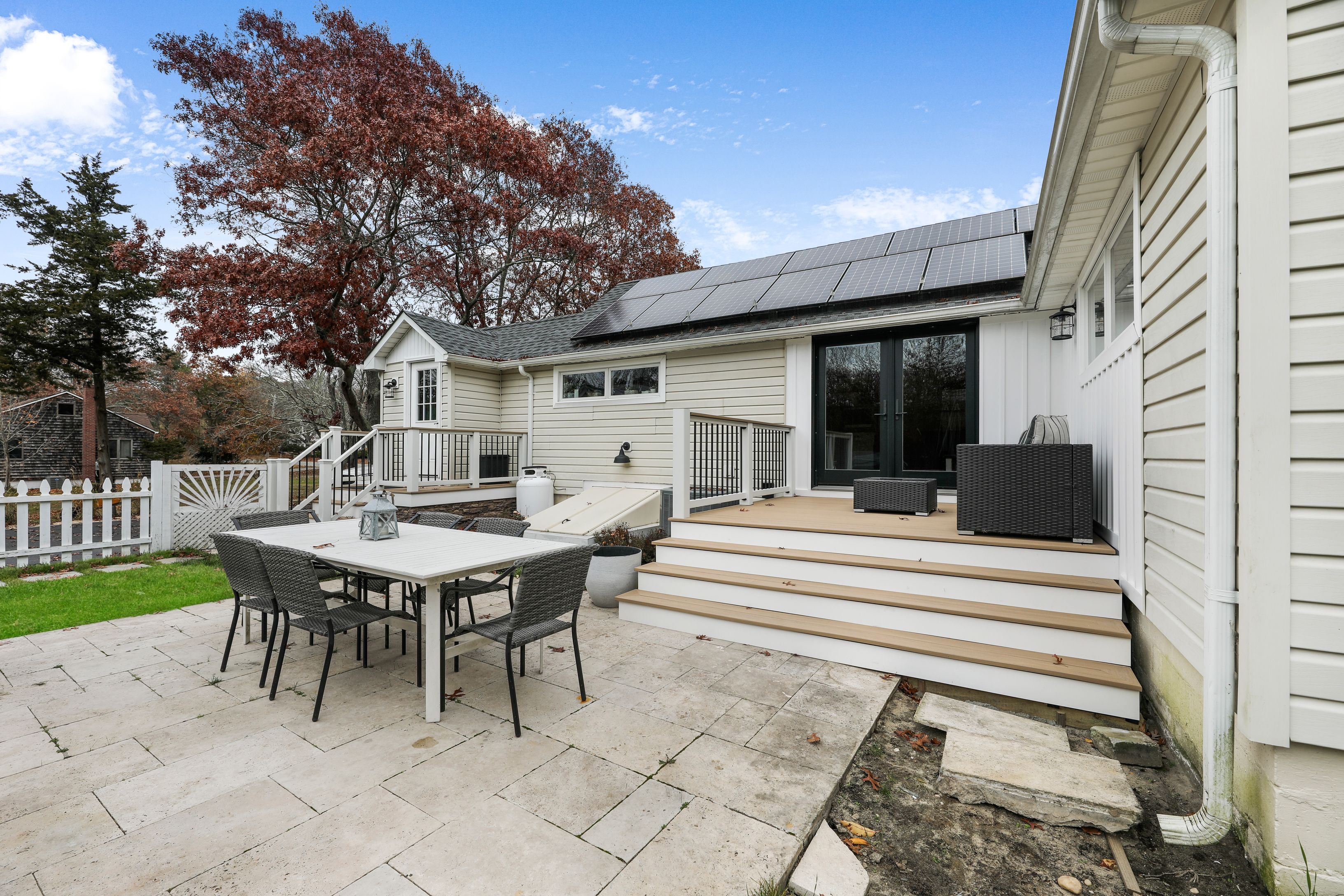 51 Peters Ln, Westhampton Beach, NY 11978 Out East