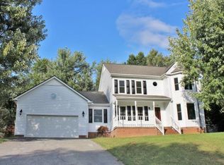 1107 Lone Oak Rd, Johnson City, TN 37604