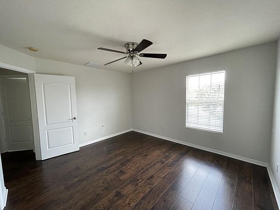 5th image of 9310 Leatherwood Ave
