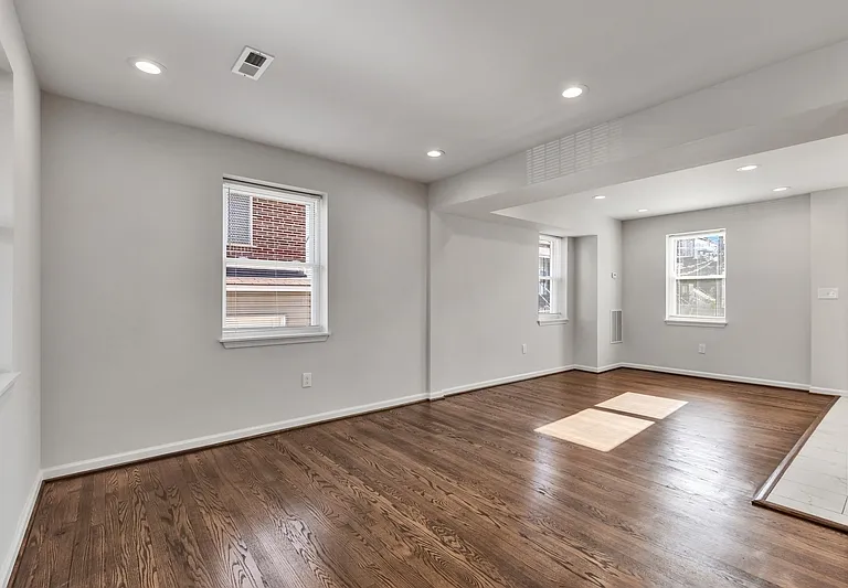 2301 Riggs Ave — Photo 2