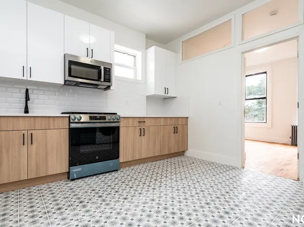 88 Menahan Street image 1 of 19